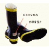 雙錢鞋業(yè) 有各類特種勞防雨靴和一般工礦長、半統(tǒng)、輕便靴及民用類雨靴